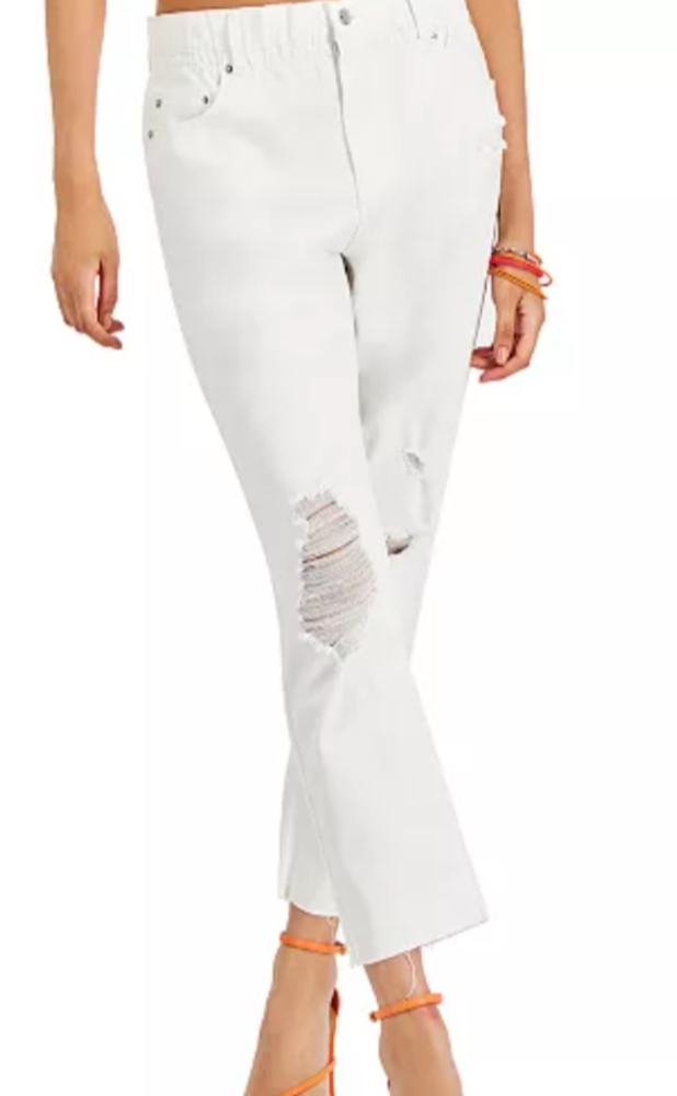 Vanilla Star Mom Jeans Super High Rise. White color size W 26/3- W 28/7
